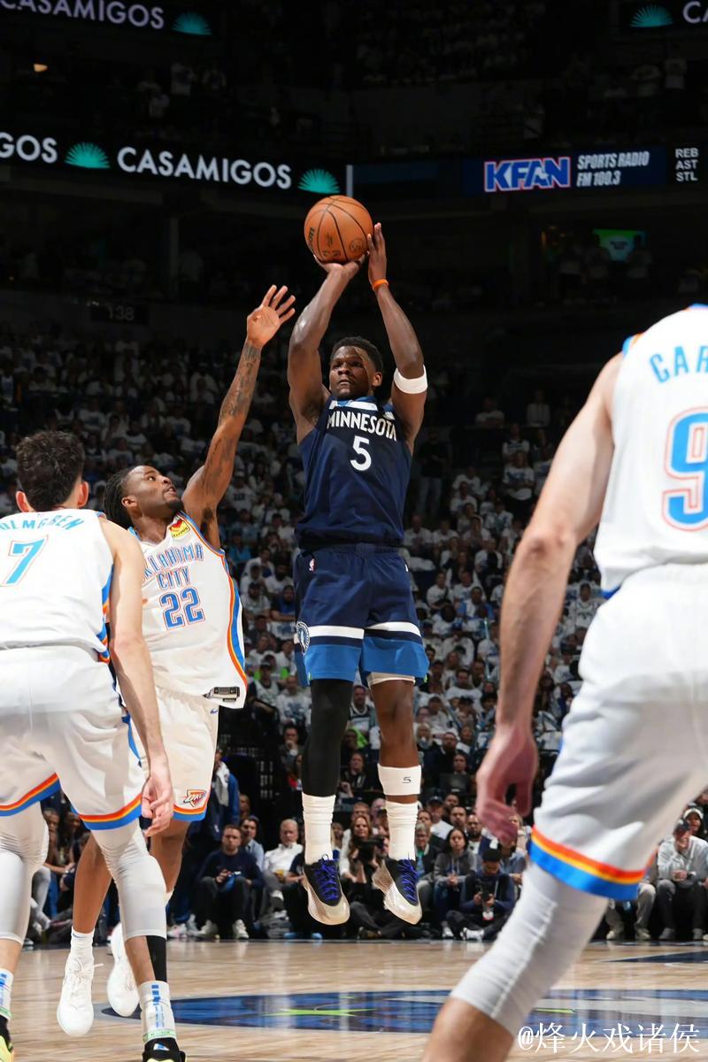 小托马斯复出30分爱德华兹28+7 篮网客场大胜森林狼 小托马斯复出30分爱德华兹28+7 篮网客场大胜森林狼